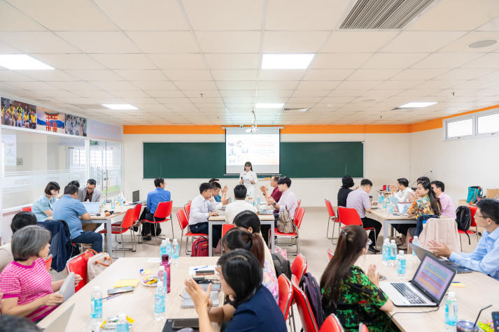 Giảng viên HUTECH tăng cường kinh nghiệm giảng dạy học phần Tư duy thiết kế dự án