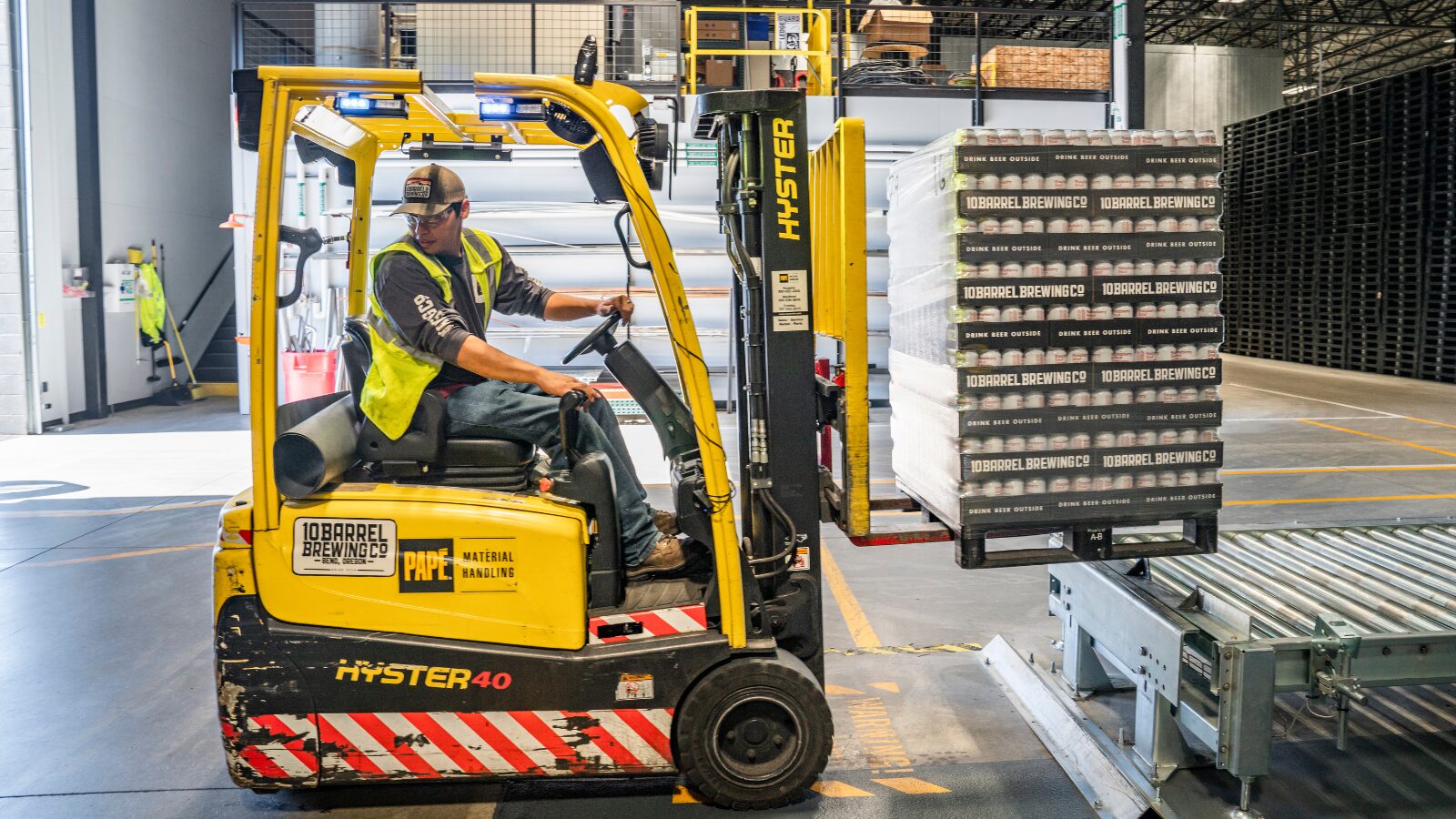 Logistics và Quản lý Chuỗi cung ứng khác nhau như thế nào